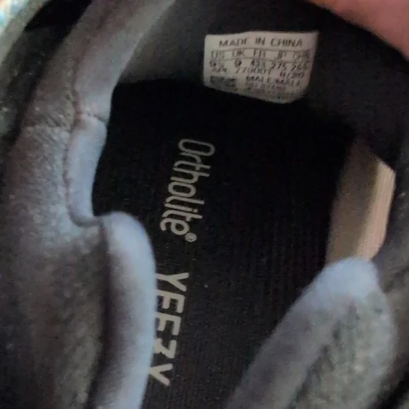 Men's Adidas Yeezy 700 V3 Kyanite - Picture 6 of 6